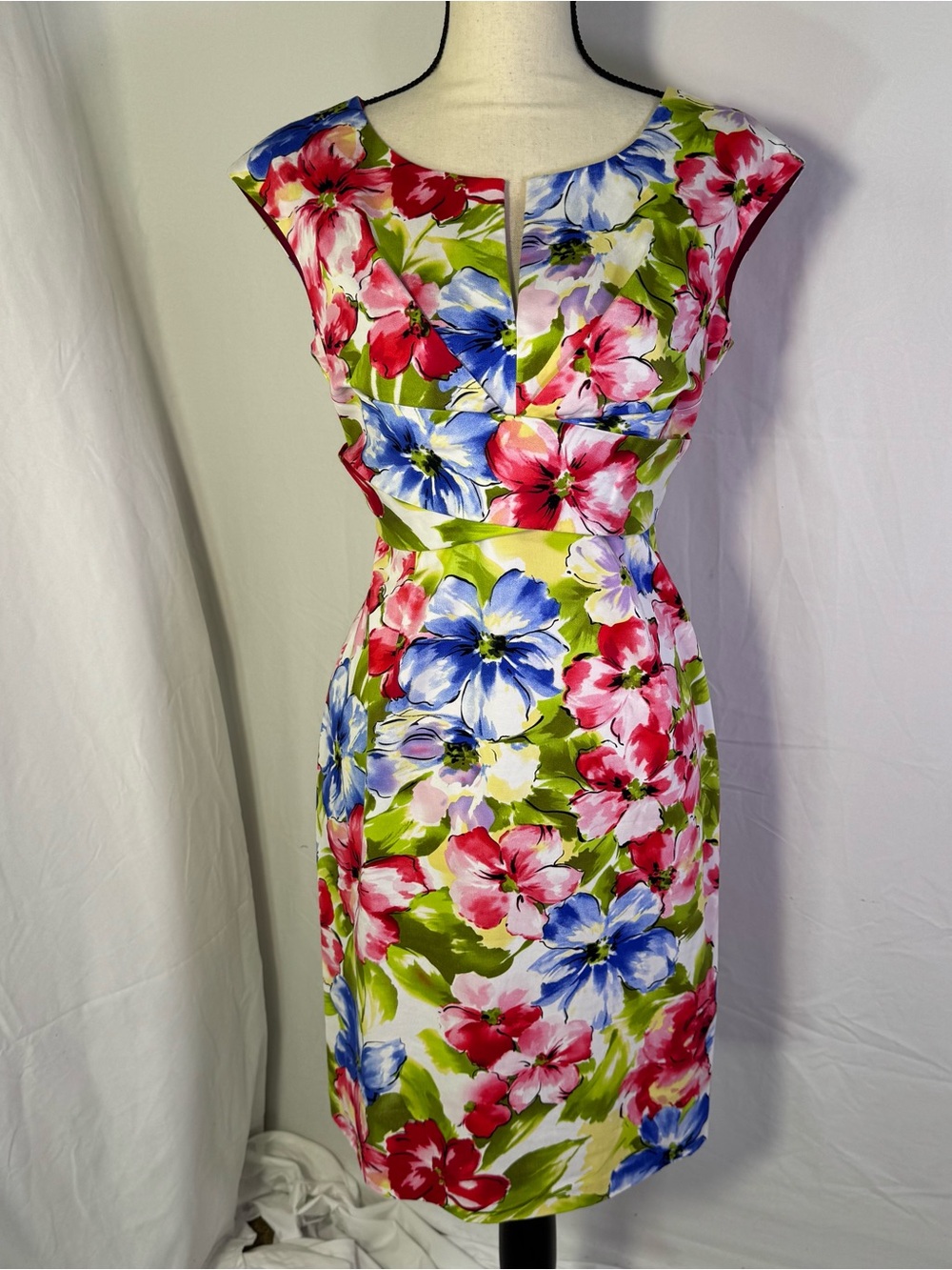 Donna Ricco Floral Sheath Dress 10P Keyhole Neck Summer Garden Party Chic